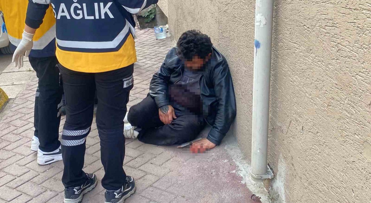 Bıçakla yaralanıp 112yi arayan şahıs: Benim için zahmet etmeyin