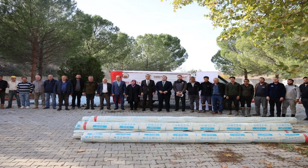 Bilecikte 52 çiftçinin serası yenilendi