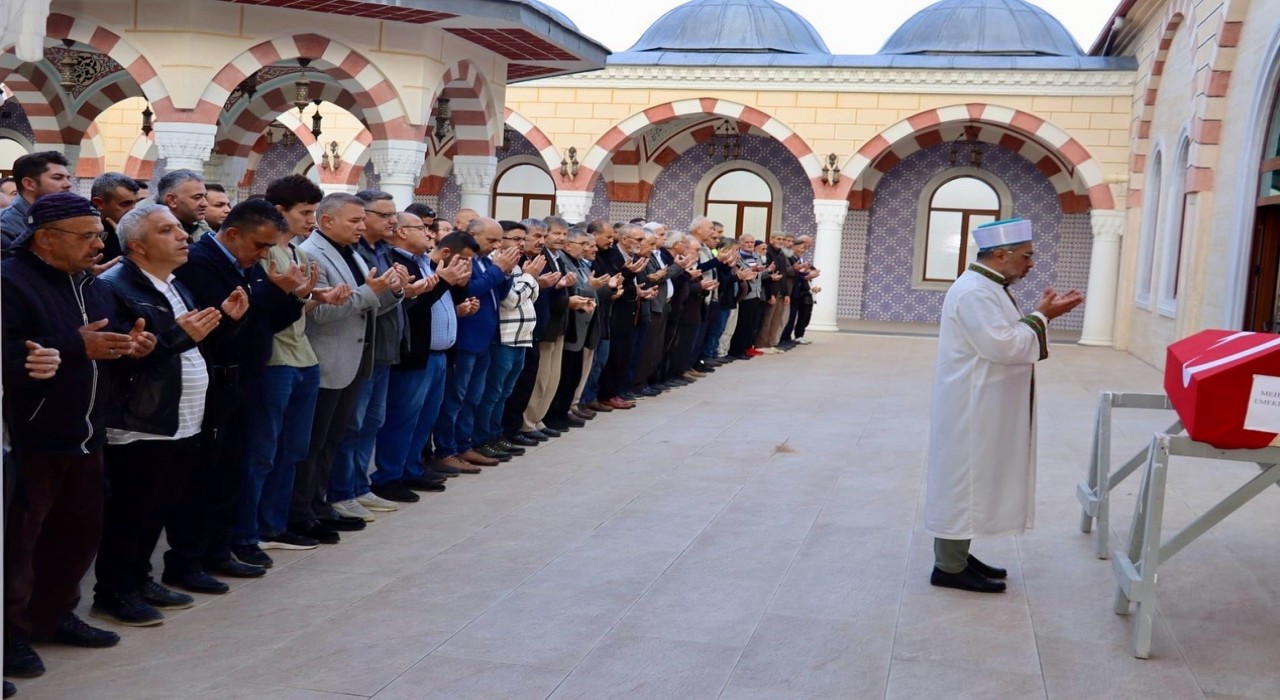 Bilecikte emekli polis Mehmet Pehlivana son görev