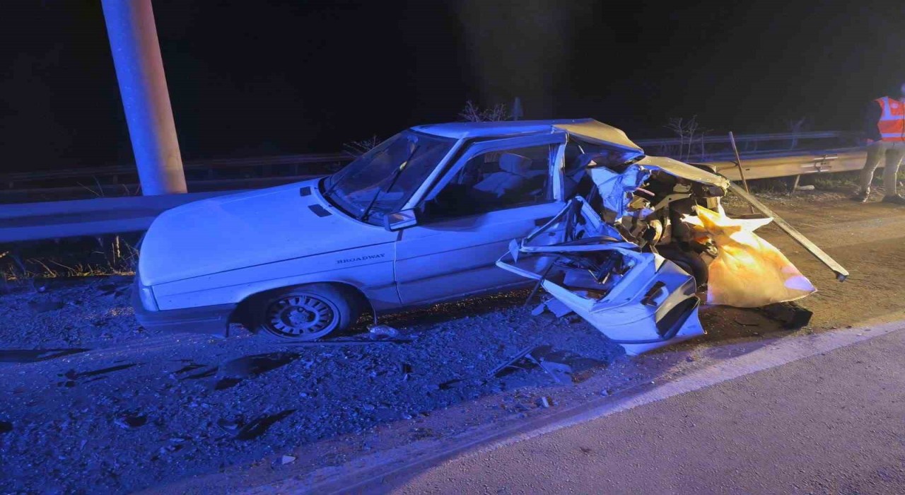 Bilecikte tır otomobile arkadan çarptı: 1 yaralı