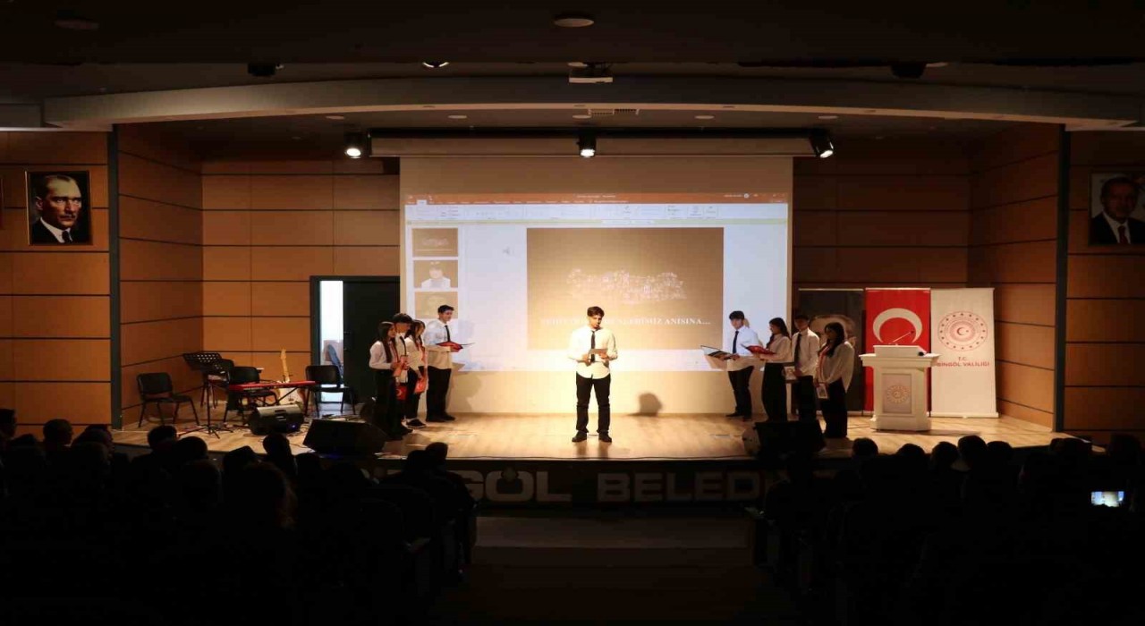 Bingölde Öğretmenler Günü coşkuyla kutlandı