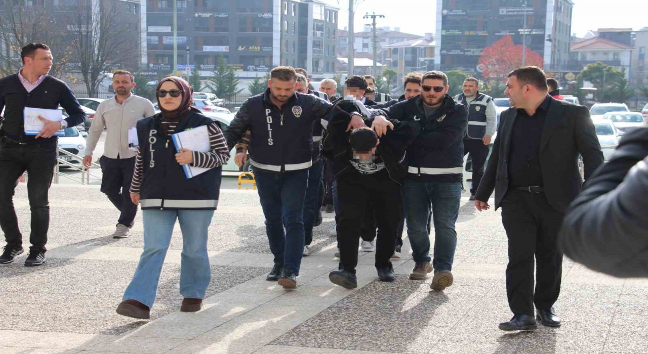 Boluda dolandırıcılık operasyonu: 5 şüpheli adliyede