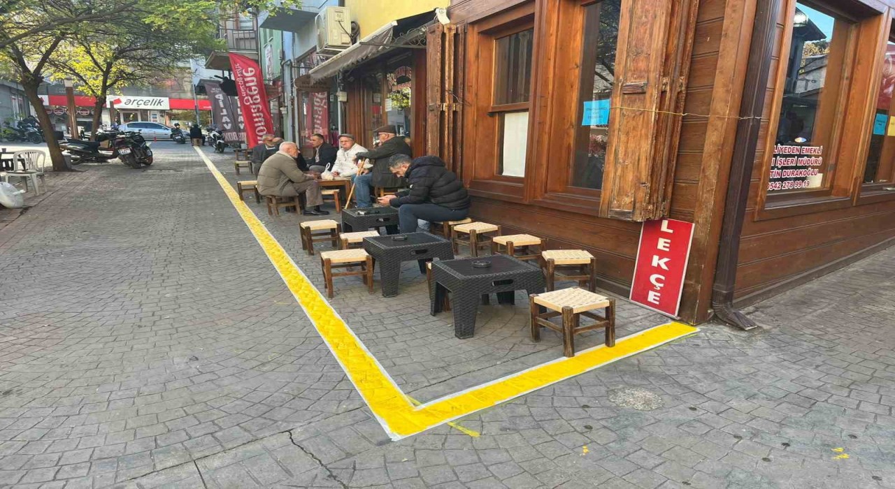 Boyalı çizgiyi geçmek yasak