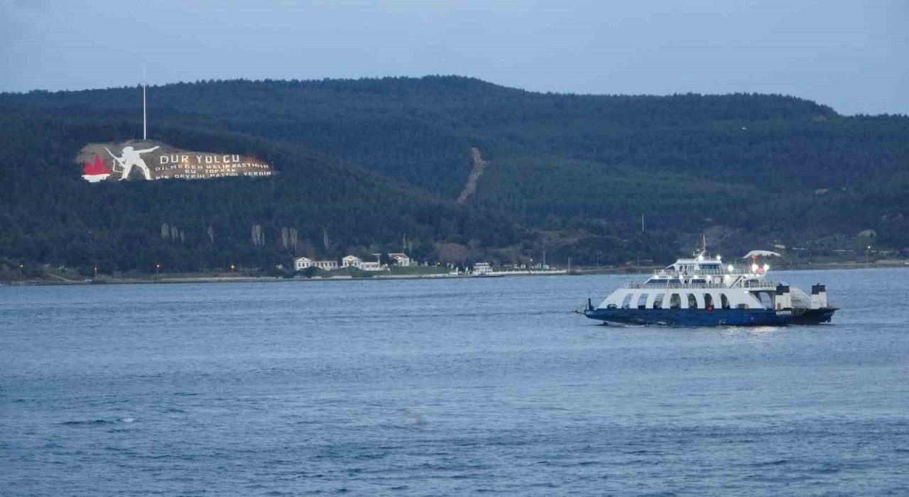 Bozcaada ve Gökçeadaya bazı feribot seferleri iptal edildi