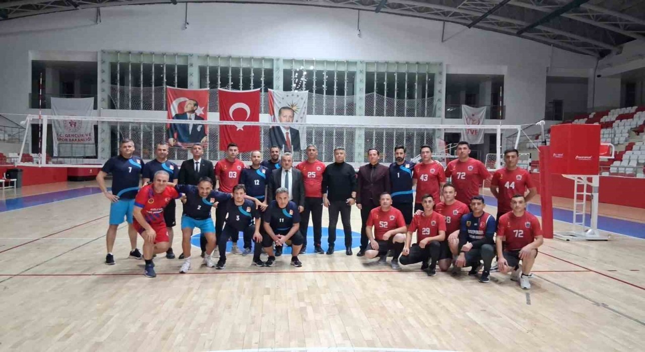 Bozüyükte Kaymakamlık Kurumlar Arası Voleybol Turnuvası başladı