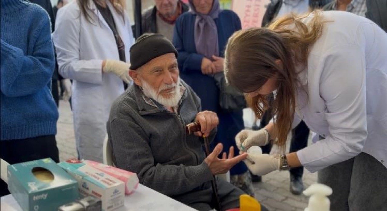 BŞEÜden Pelitözü halkına diyabet etkinliği