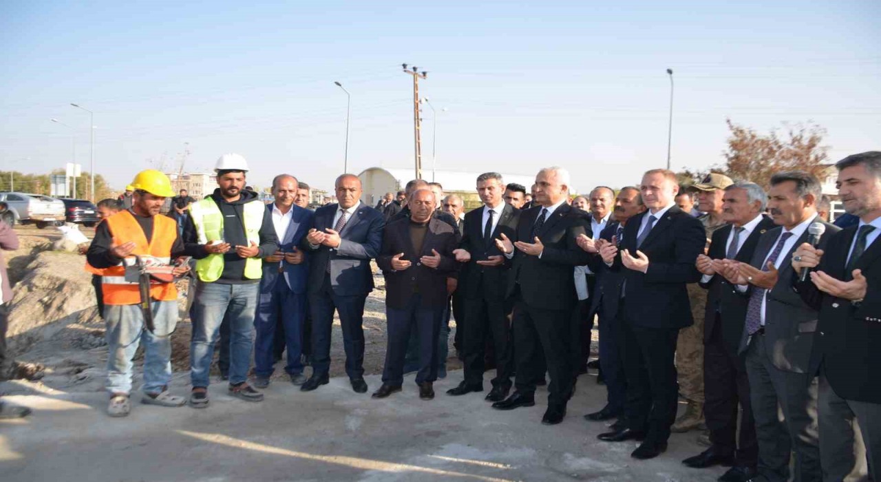 Bulanıkta 100 yataklı öğretmenevinin temeli atıldı