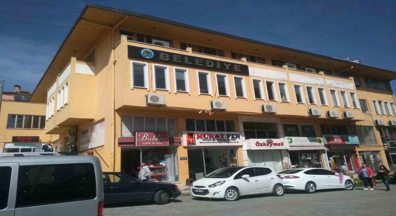 Buldanda 31 milyonluk kamu zararına neden olan eski başkan, encümen üyeleri ve personele soruşturma izni