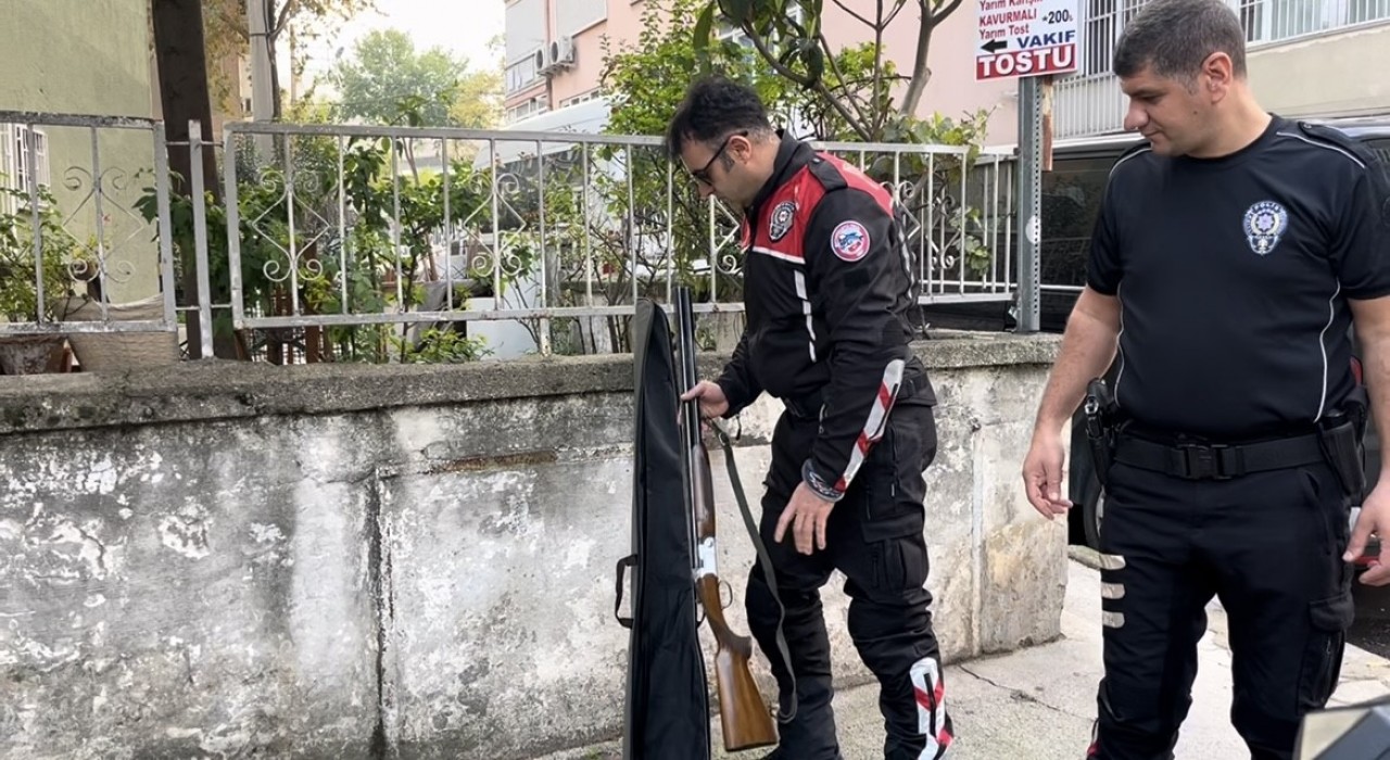 Bursada huzur uygulamasında bir şüpheliden av tüfeği çıktı