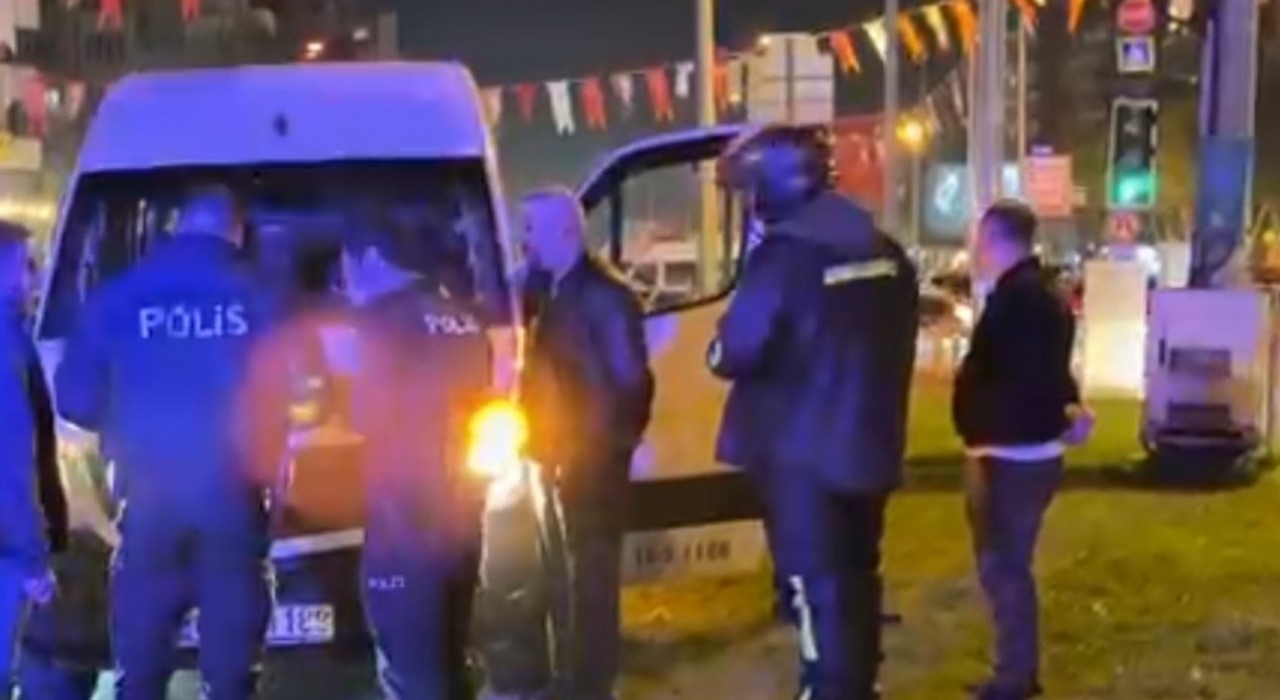 Bursada servis aracının çarptığı yaya ağır yaralandı