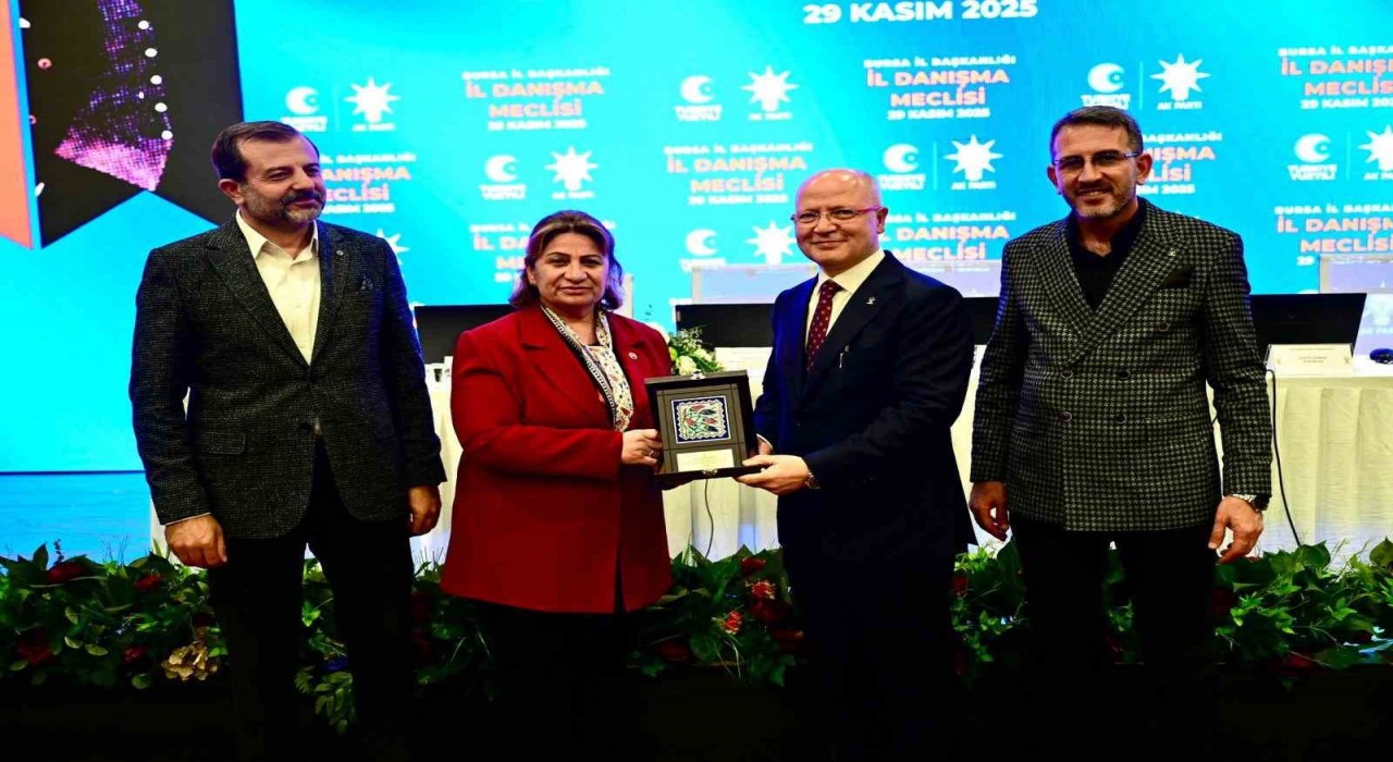 Bursada son 1 hafta 5 bin 284 kişi AK Parti kadrolarına katıldı