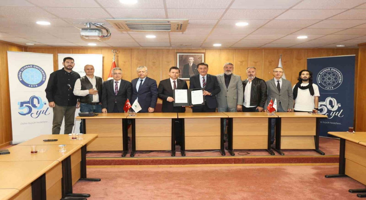 BUÜ ve Osmangazi Belediyesi Karagözü uluslararası platforma taşıyacak