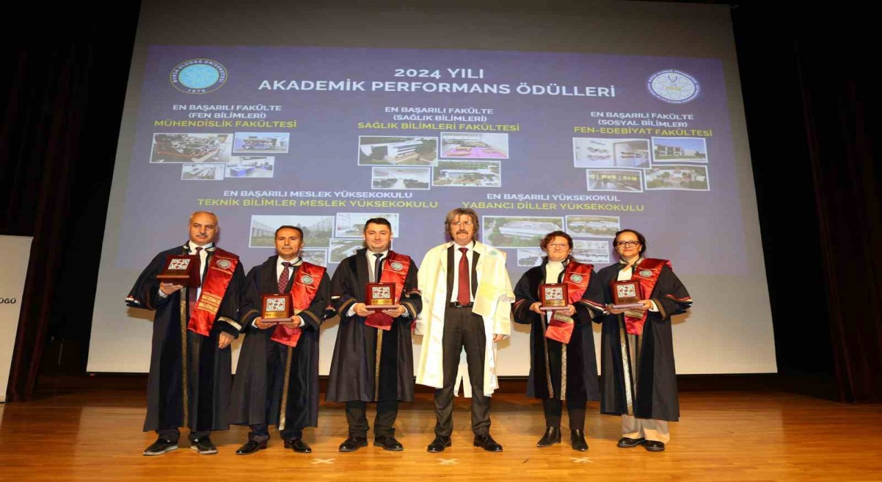 BUÜde 2024 Yılı Akademik Performans Ödülleri sahiplerini buldu