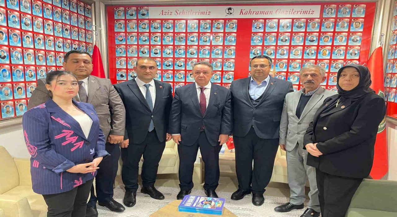 Büyük Birlik Partisinden, şehit ve gazi aileleri derneklerine anlamlı ziyaret