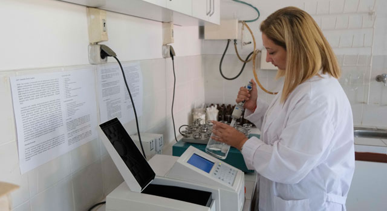 Büyükşehir’den Sürdürülebilir Tarım İçin Analiz Hizmeti