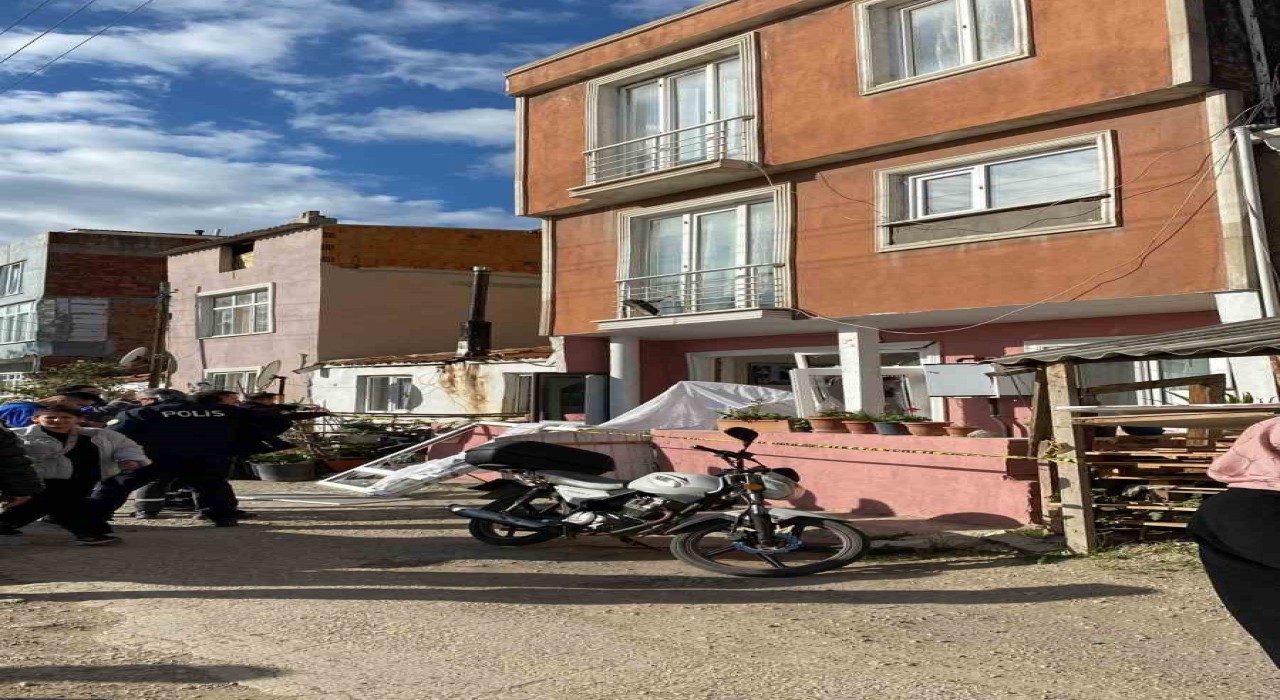 Çanakkalede doğalgaz patlaması: 1 yaralı