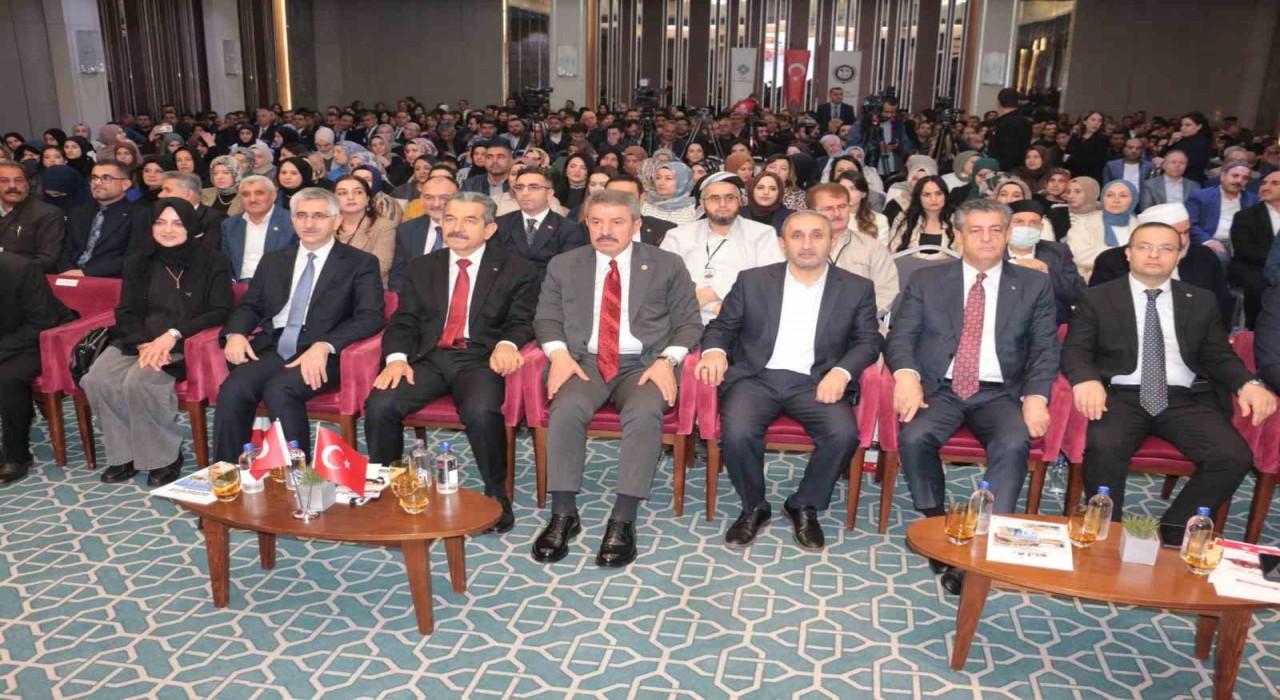 Cizrede IV. Uluslararası Melaye Ciziri Sempozyumu başladı