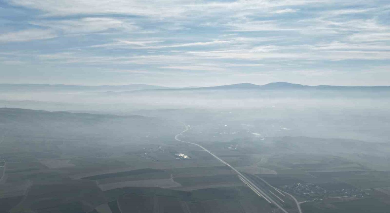 Çorumda sis etkili oldu