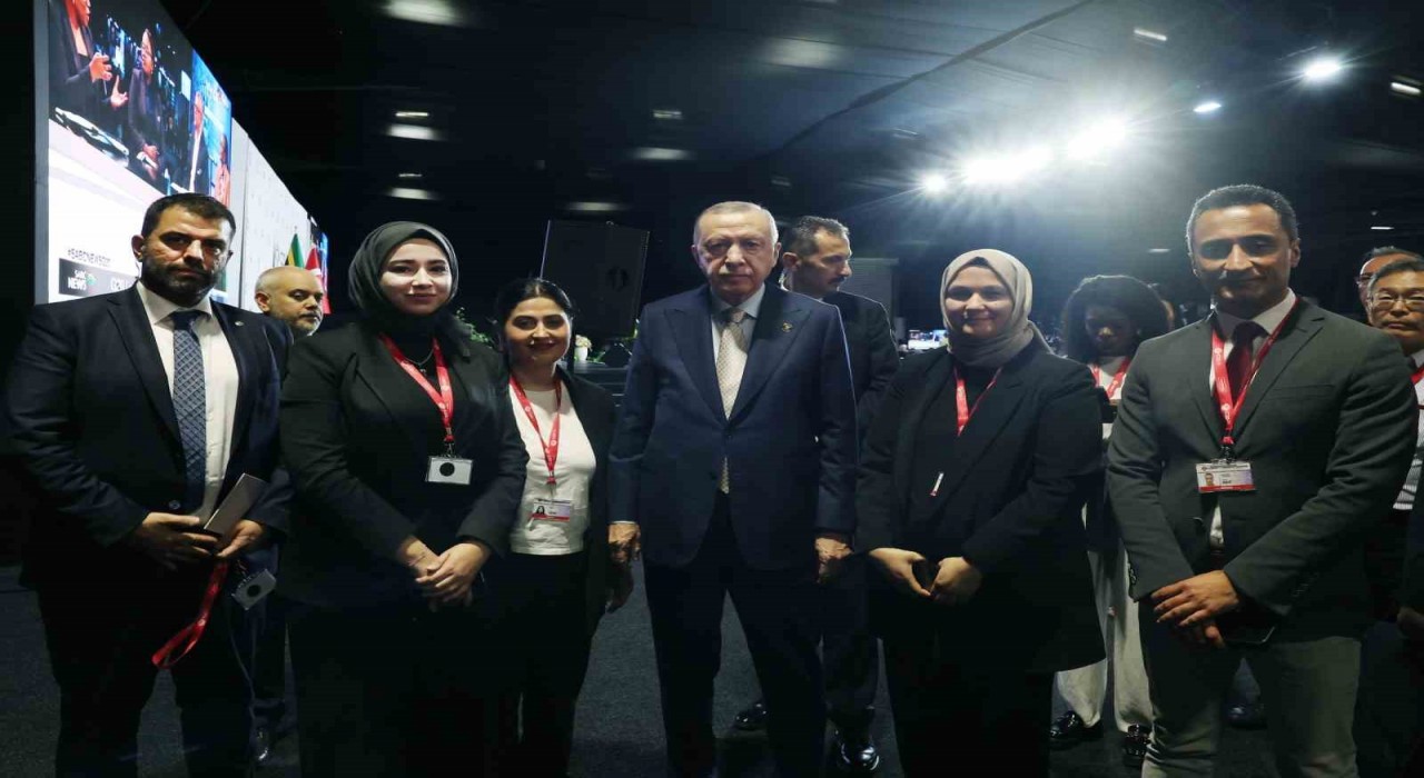 Cumhurbaşkanı Erdoğanın basın toplantısına uluslararası medya yoğun ilgi gösterdi