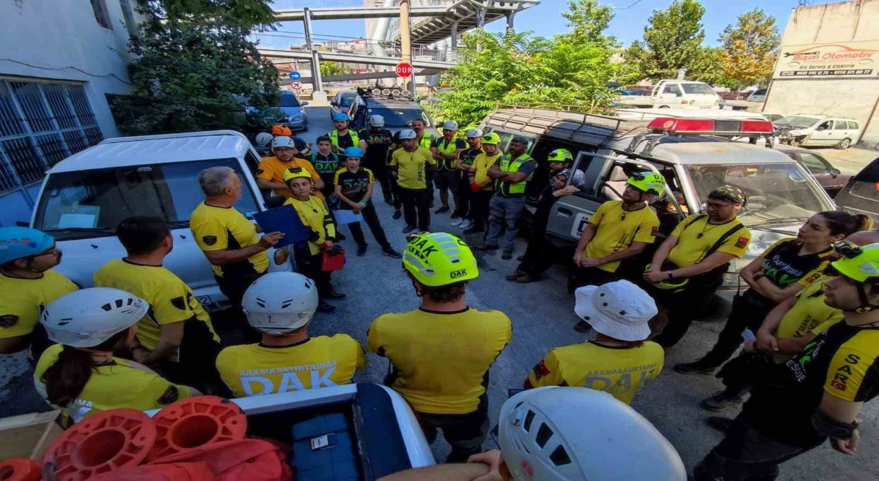 Dağ Arama Kurtarma 9 yıldır arama kurtarma operasyonlarında gönüllü olarak yardımcı oluyor