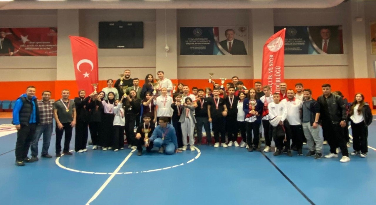 Denizlinin floor curling şampiyonları belli oldu