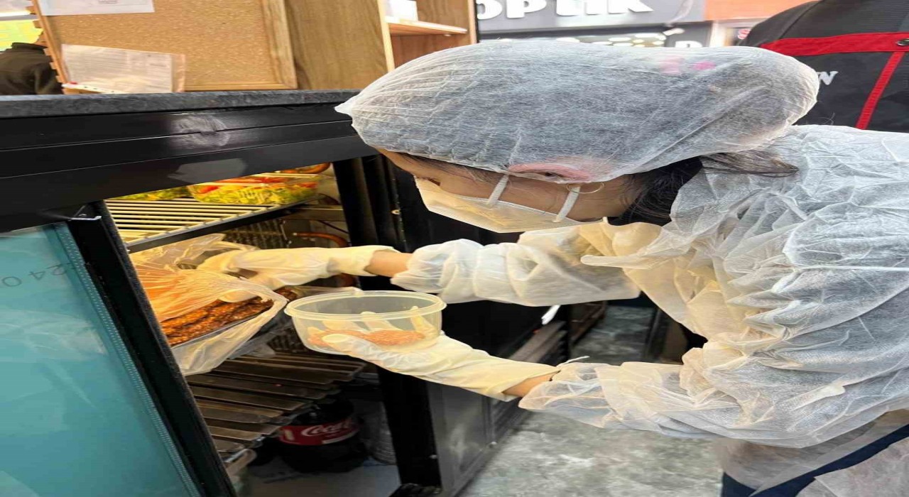 Devrekte gıda denetimlerinde 2 işletmeye cezai işlem