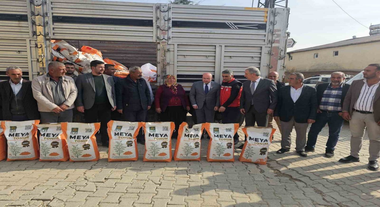 Diyarbakırda çiftçilere 55 ton mercimek tohumu dağıtıldı
