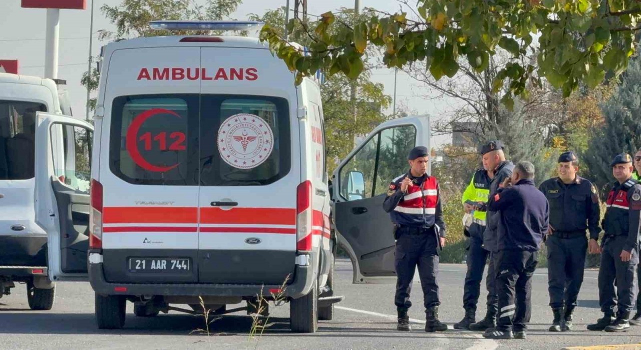 Diyarbakırda iki aile arasında kavga: 3 yaralı