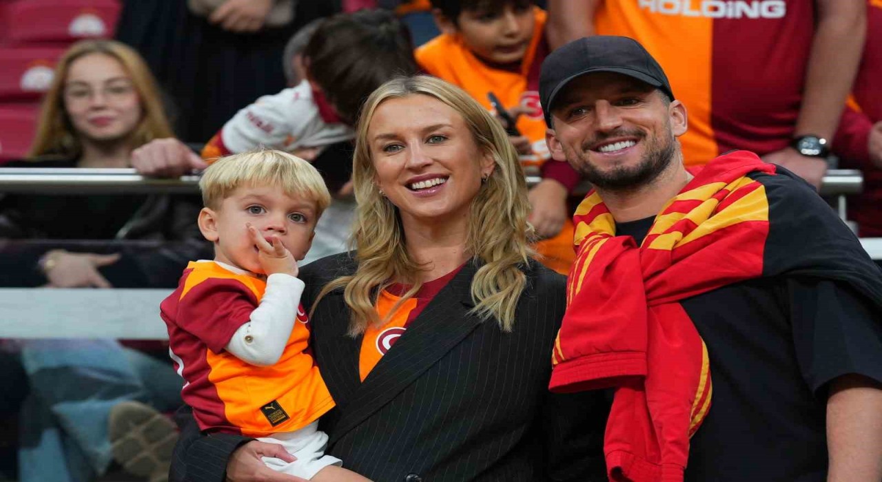 Dries Mertens ve ailesi, RAMS Parkta