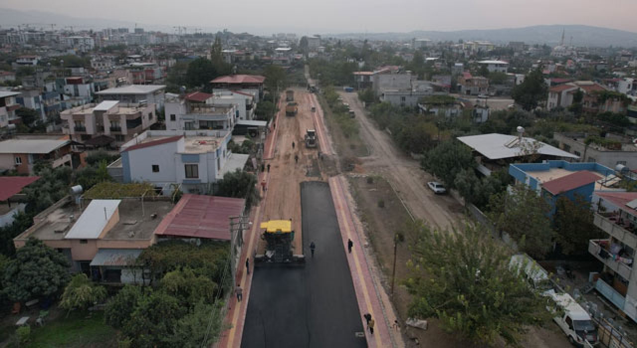 Dumlupınar Mahallesi’nde BSK Sıcak Asfalt Çalışmaları Sona Yaklaştı