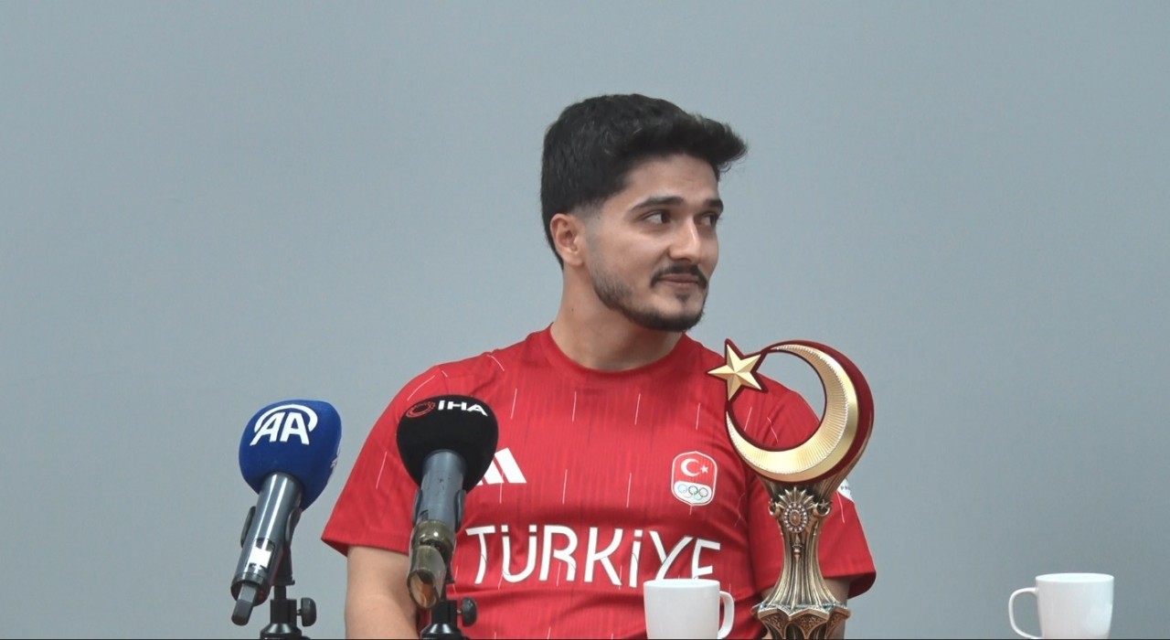 Dünya şampiyonu Muhammed Furkan Özbekten öğrencilere ilham veren buluşma