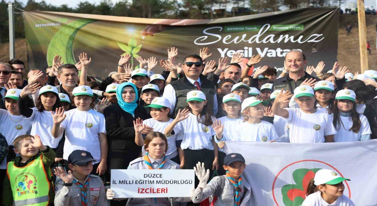 Düzcede 43 bin 563 fidan toprakla buluştu