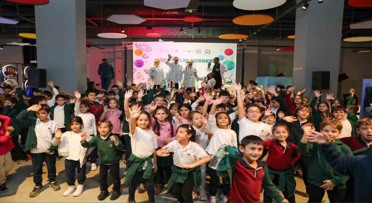 Düzcede bilim şenliğini öğrenciler çok sevdi