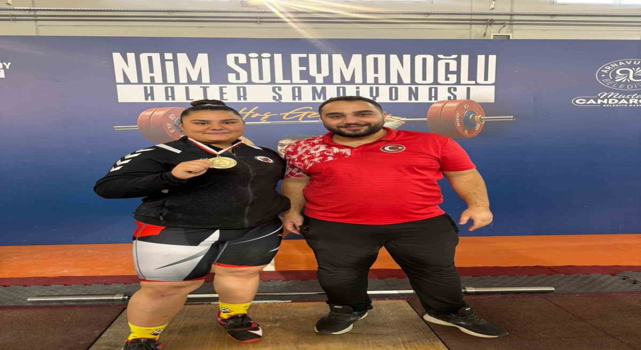 Düzceli halterciler Balkan Şampiyonasında Türkiyeyi temsil edecek