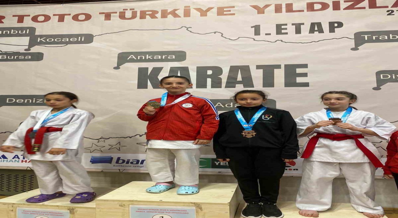 Düzceli karatecilerden büyük başarı