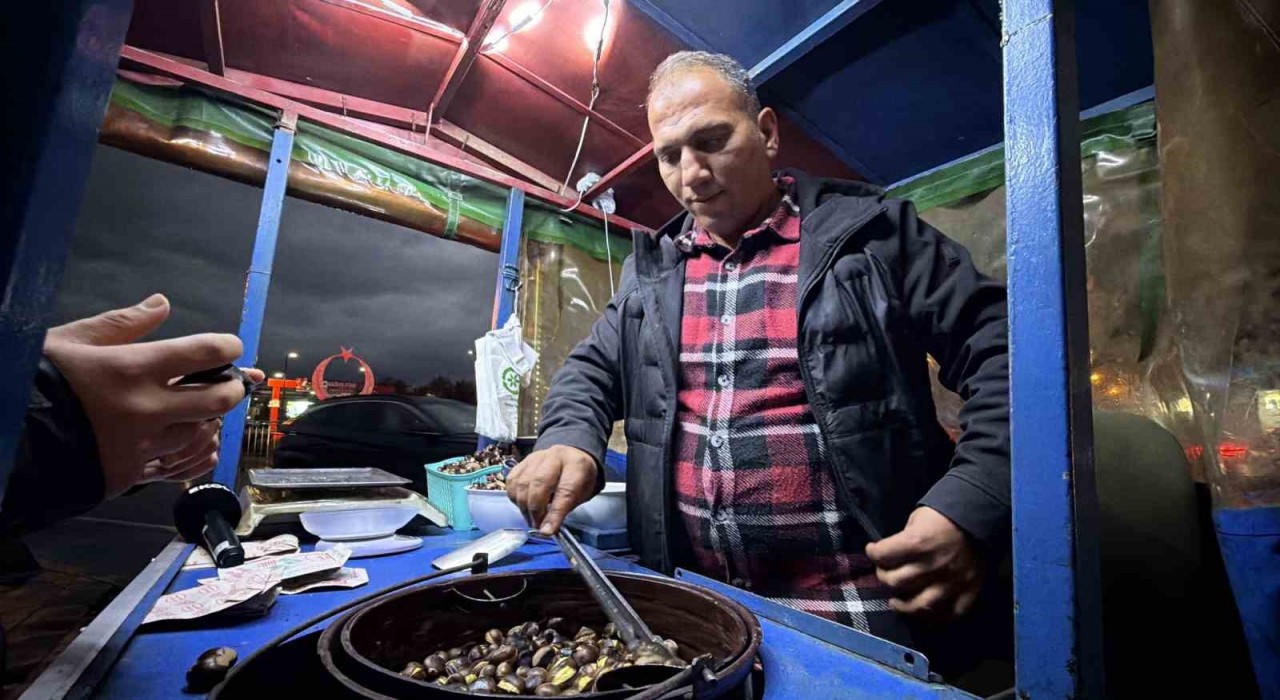 Düzcenin coğrafi işaretli kuzu kestanesi tezgahları süsledi