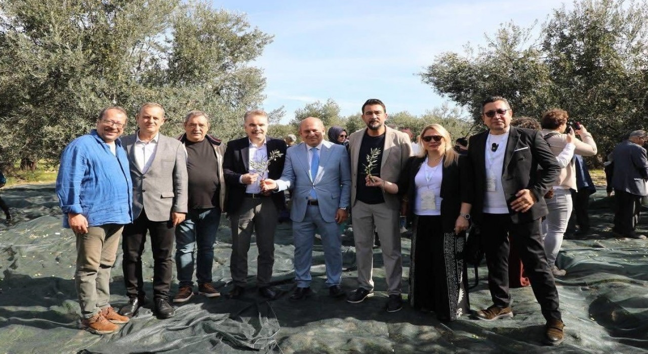 Edremit Ticaret Odası Başkanı Ahmet Çetin Binlerce yıldır kökleriyle bu toprakları kucaklayan ölmez ağaç zeytin, en köklü miraslarımızdandır.