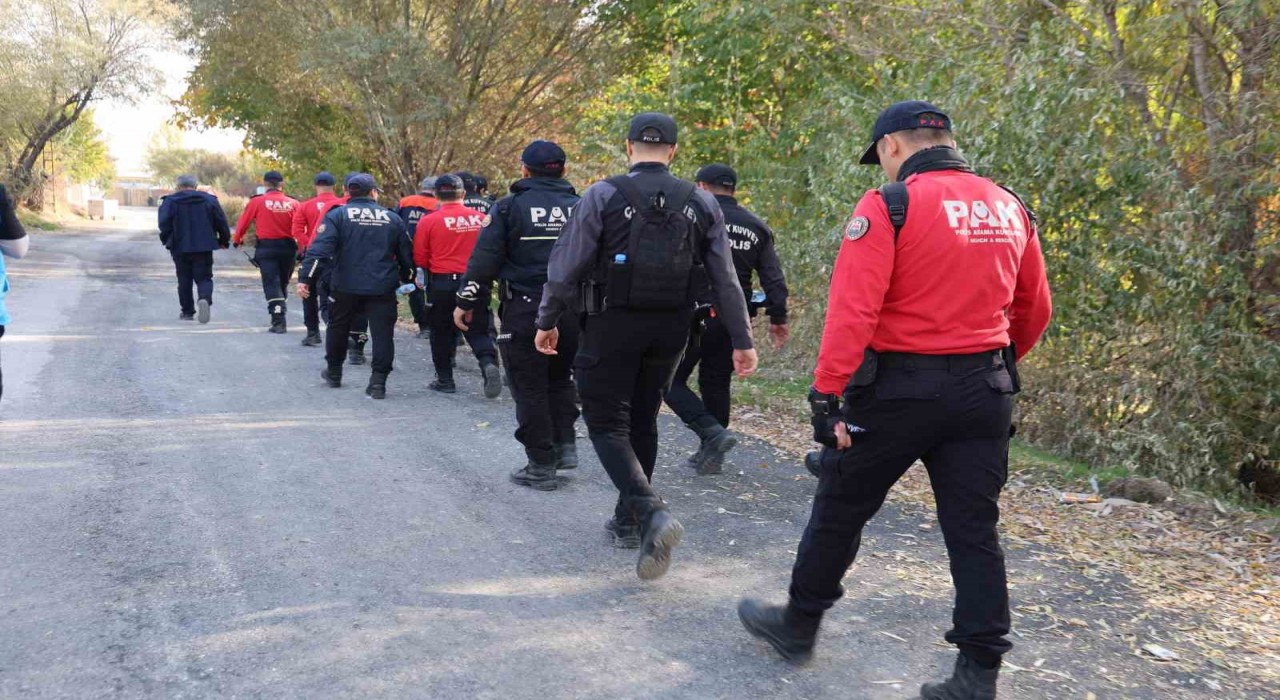 Elazığda kaybolan otizmli çocuk bir haftadır aranıyor