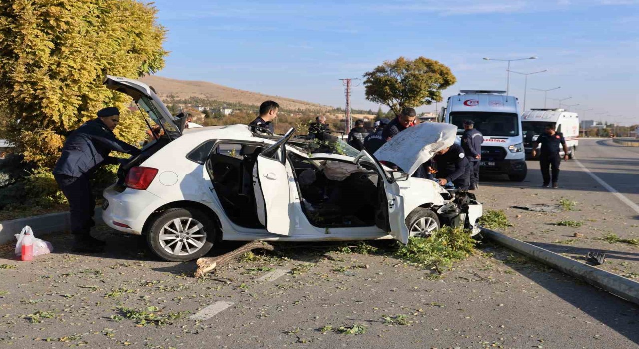 Elazığda ki feci kazada anne ve oğlu öldü