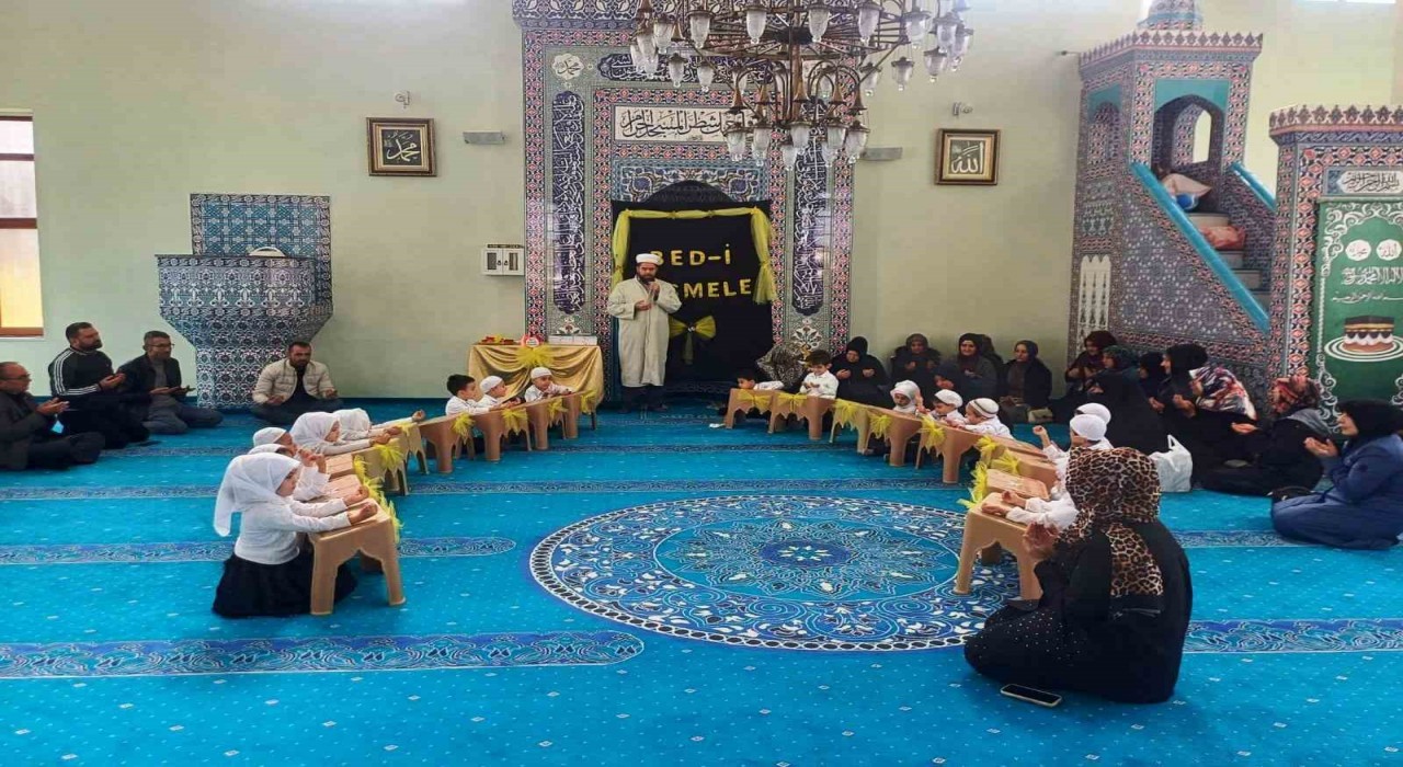 Emet Babukbey Kuran kursu için Bed-i Besmele programı düzenlendi