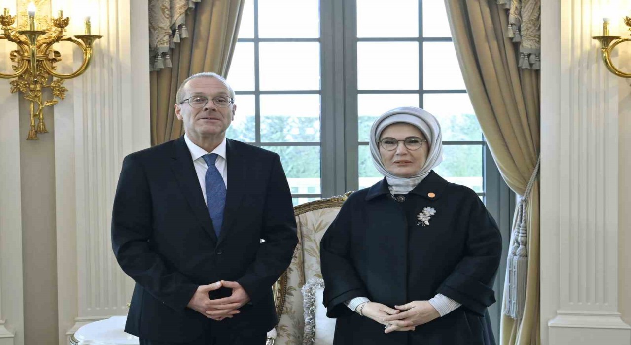 Emine Erdoğan, DSÖ heyetiyle görüştü