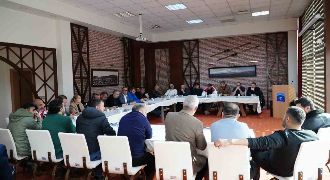 Erciyeste sezon öncesi ‘istişare toplantısı