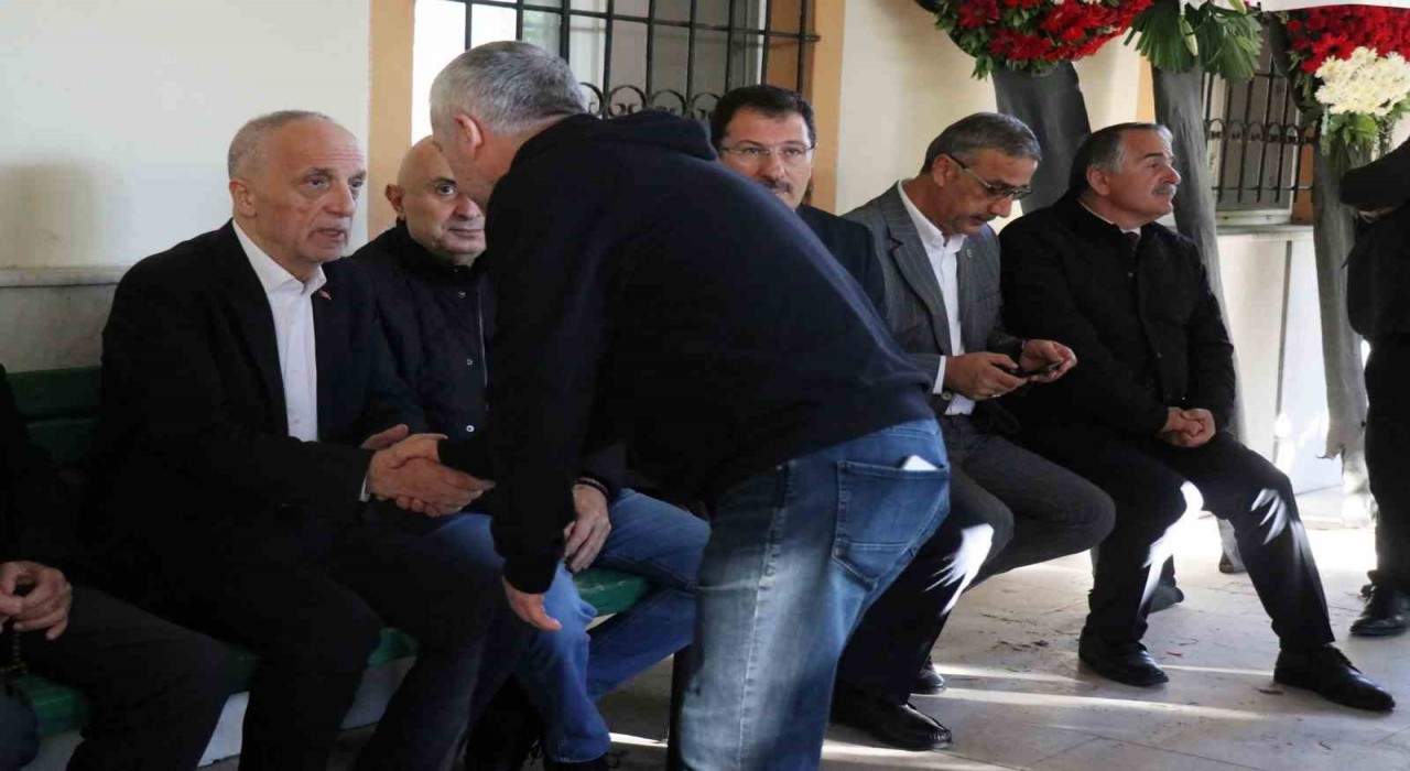 Ergün Atalayın kayınvalidesi son yolculuğuna uğurlandı