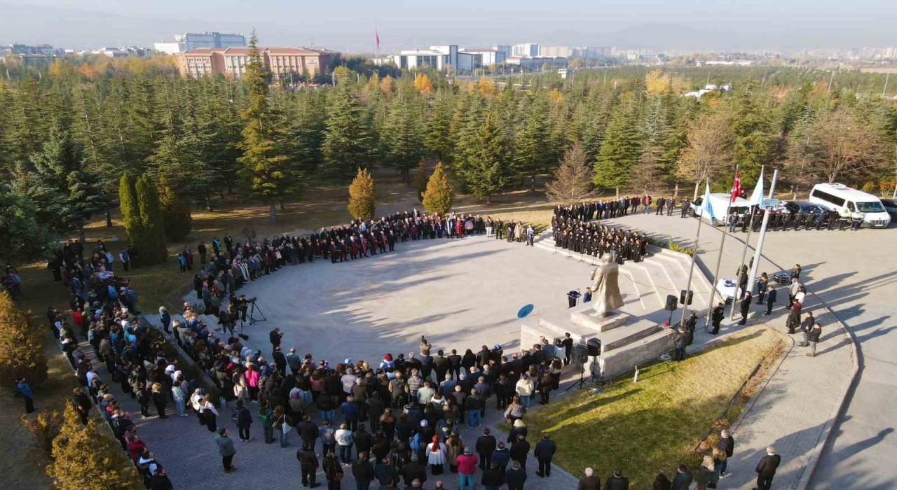 ERÜde 10 Kasım Atatürkü Anma Töreni gerçekleştirildi