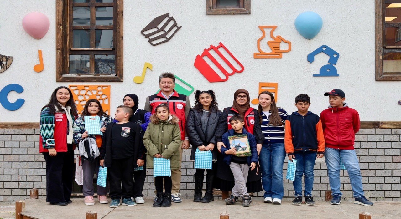 Erzincanda Dünya Çocuk Kitapları Haftası etkinliği düzenlendi