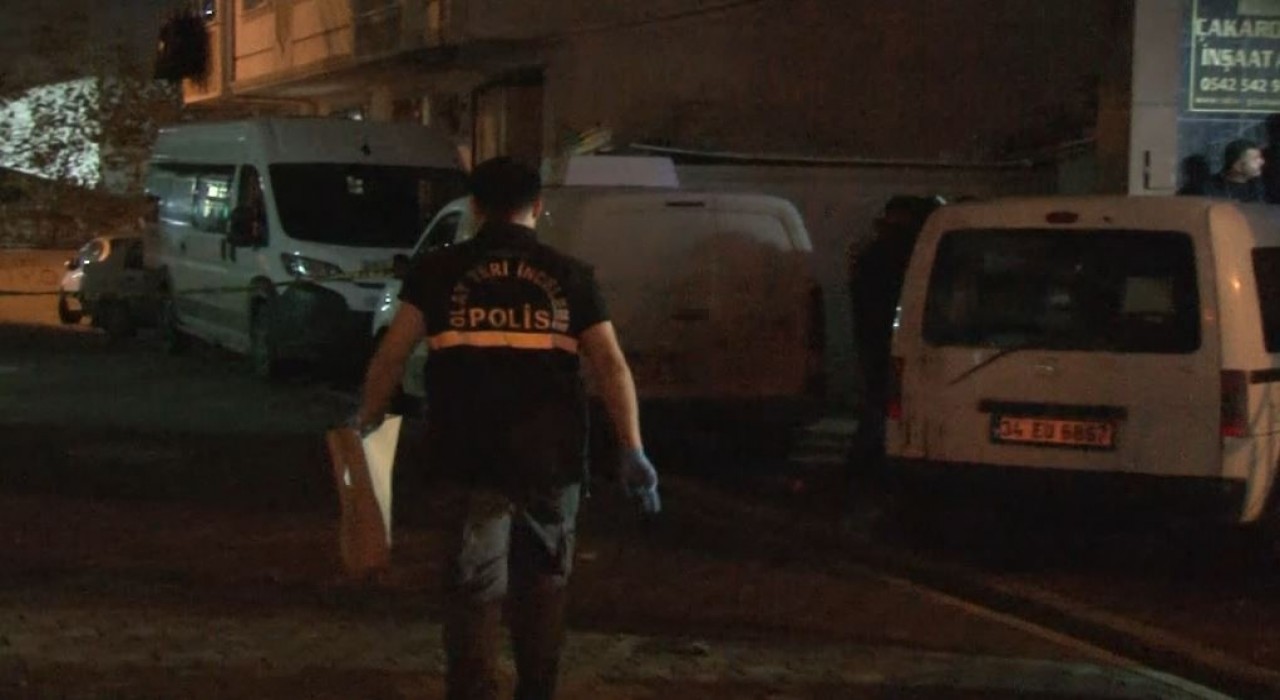 Esenyurtta alacak-verecek kavgasında silahlar ve bıçaklar konuştu: 8 yaralı