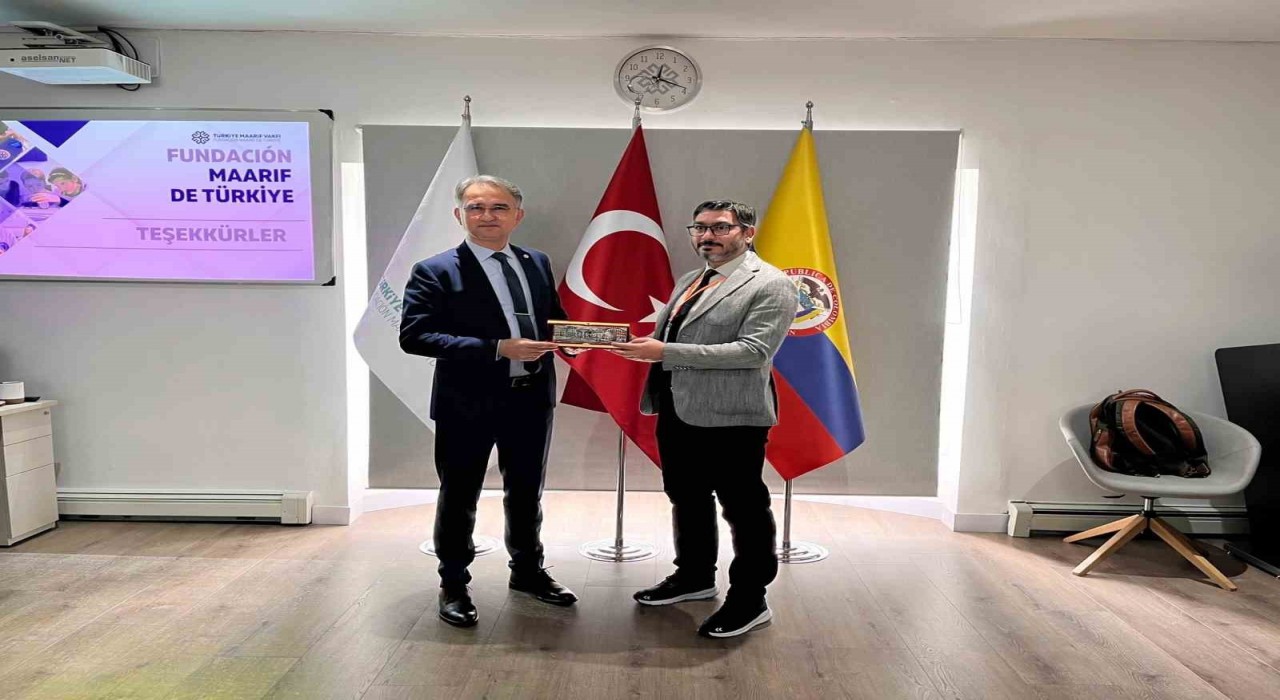 Eskişehirli gençlerden Kolombiyada kültürel buluşma