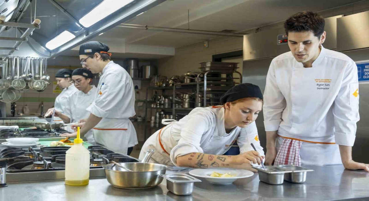 Ev yapımı konservede ‘ölümcül tehlike