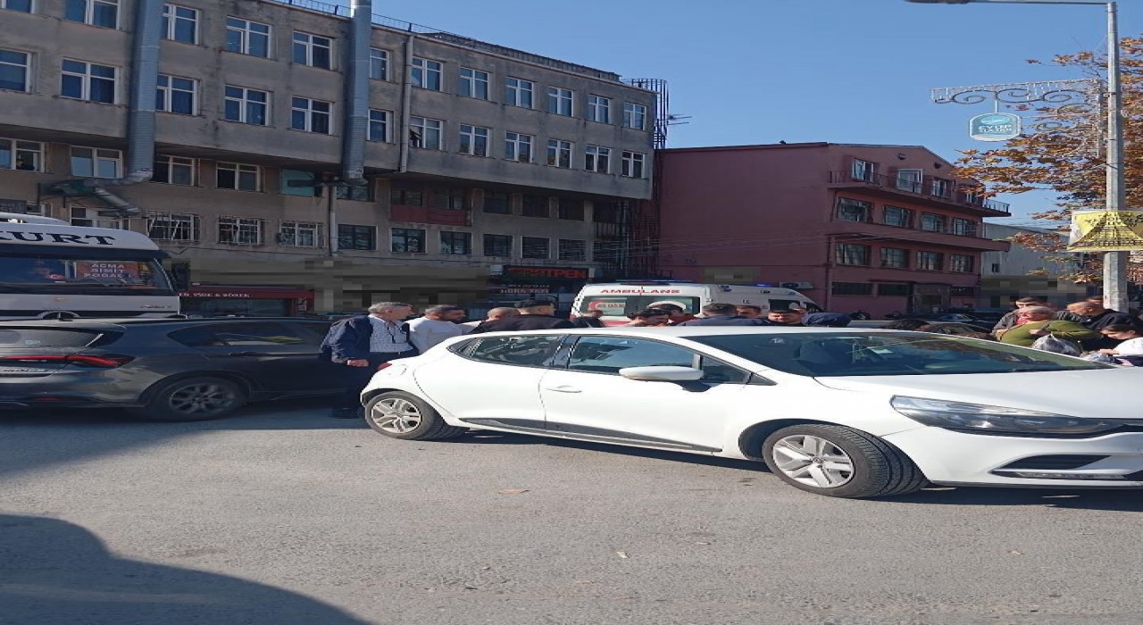 Eyüpsultanda marketten küçük çocuğu kaçırmak isteyen şahıs gözaltına alındı