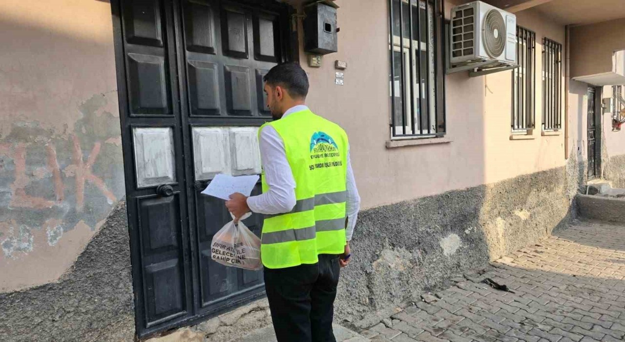 Eyyübiyede günlük 3 bin kişiye sıcak yemek ulaştırılıyor